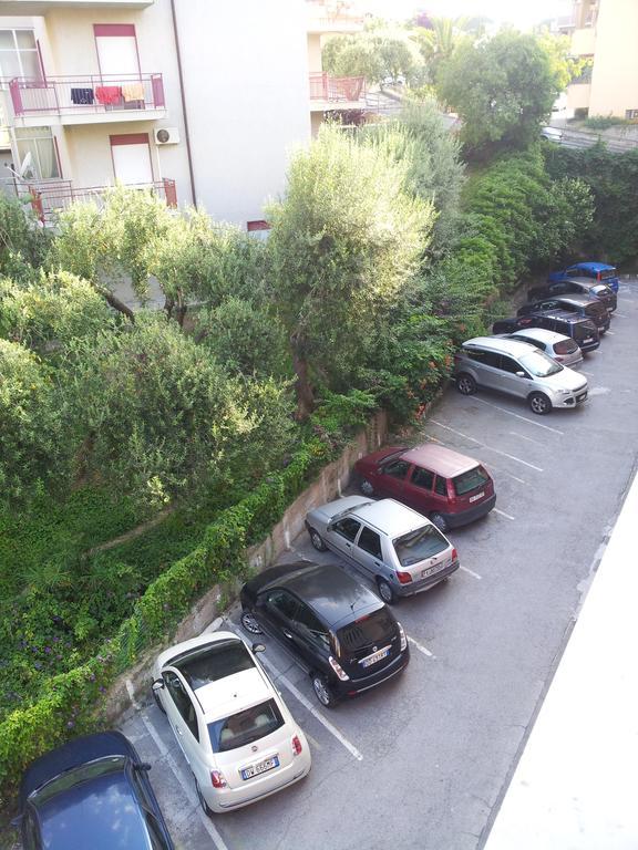 Le Giarette Apartment Чефалу Екстериор снимка