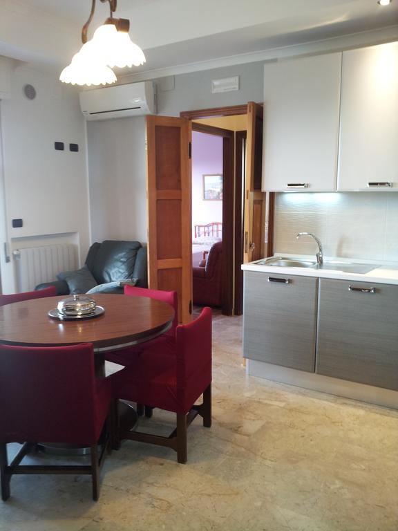Le Giarette Apartment Чефалу Стая снимка